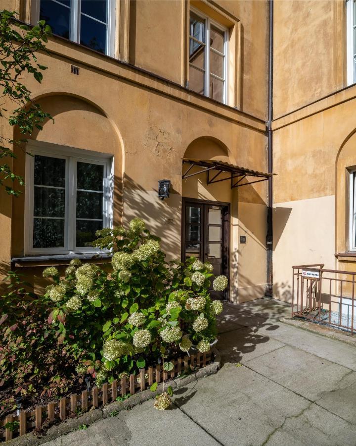 Two Bedroom Apartment For 6 People Warszawa Eksteriør billede