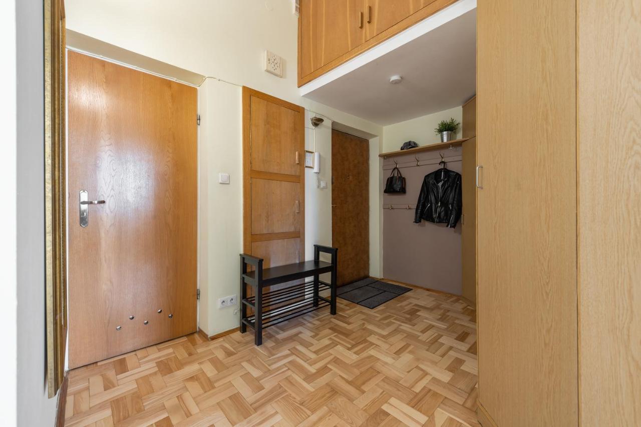 Two Bedroom Apartment For 6 People Warszawa Eksteriør billede